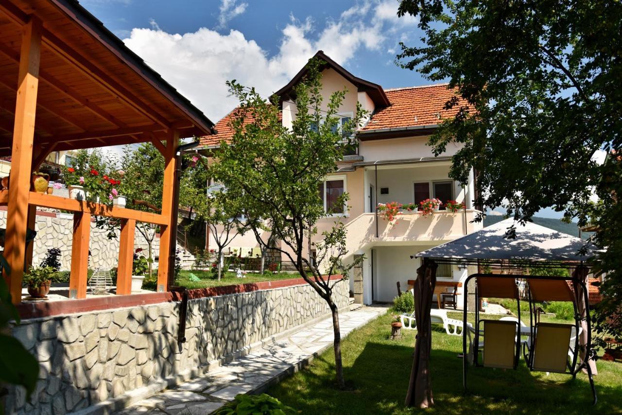 Saint Maria Guest House Velingrad Exterior photo