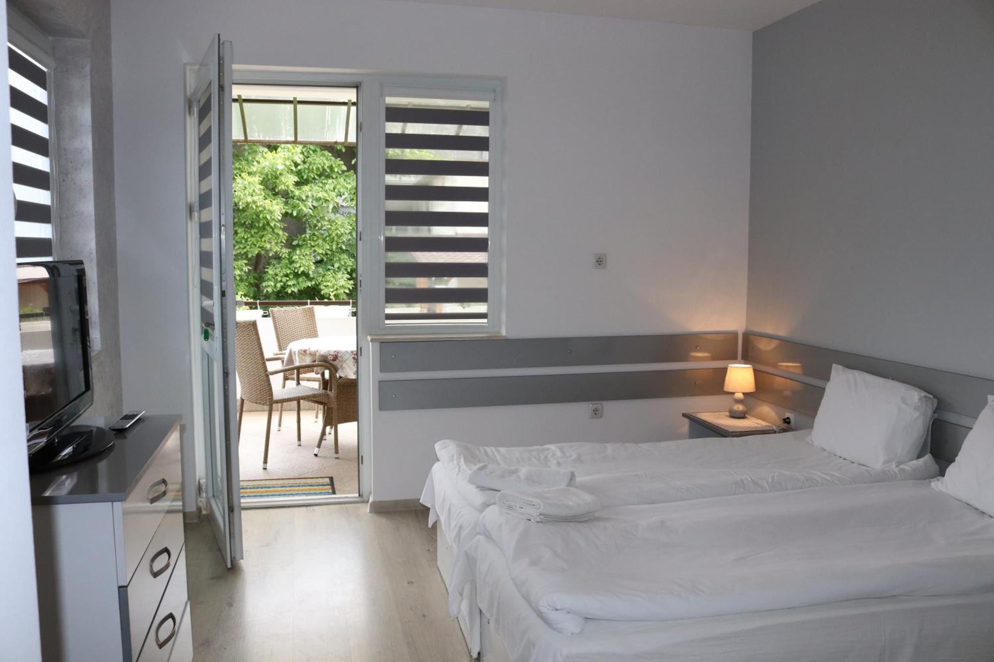 Saint Maria Guest House Velingrad Exterior photo